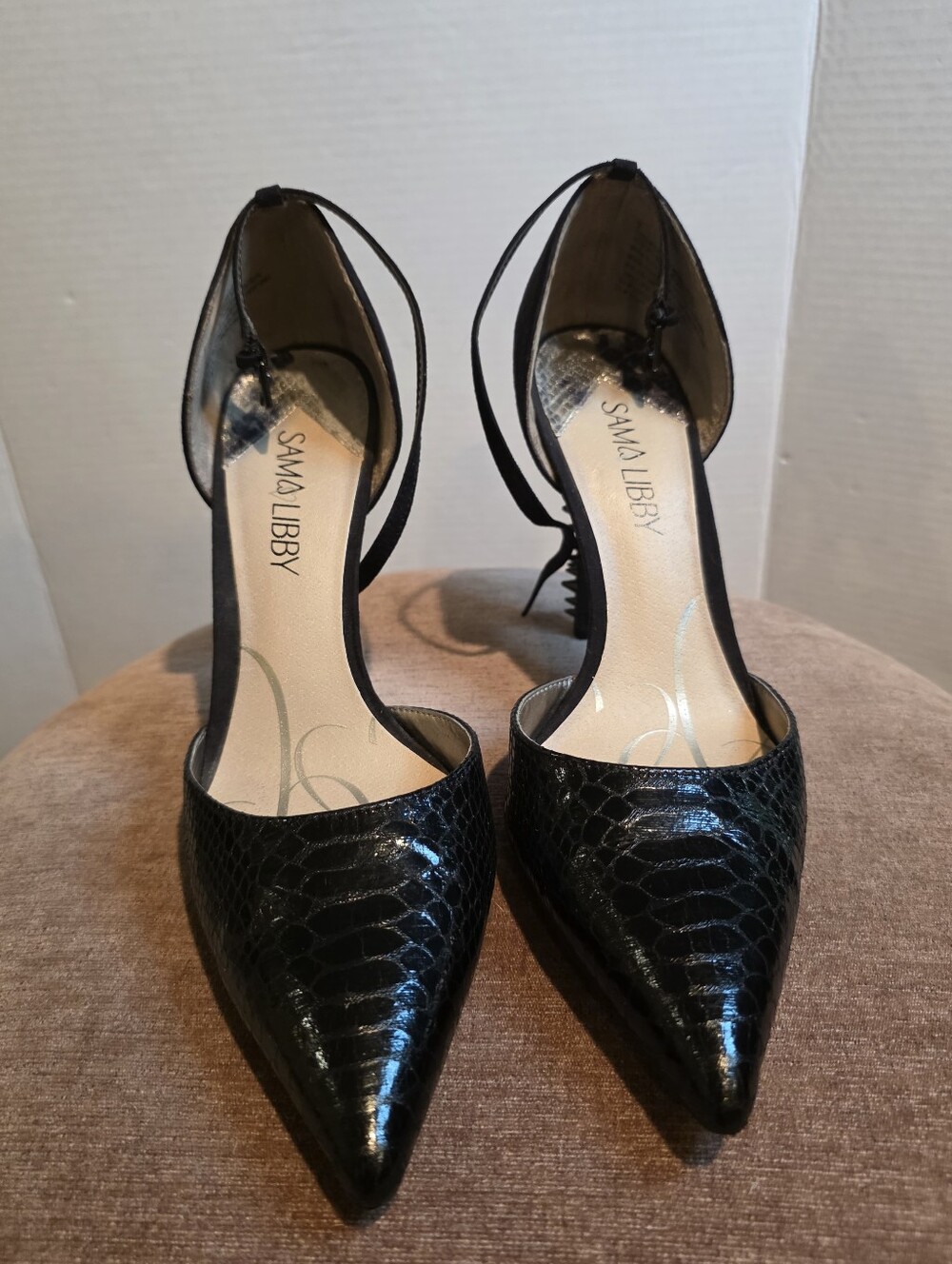Black Spiked Heel Faux-Snakeskin Pointed-Toe Ankle-Strap Heels Size 9